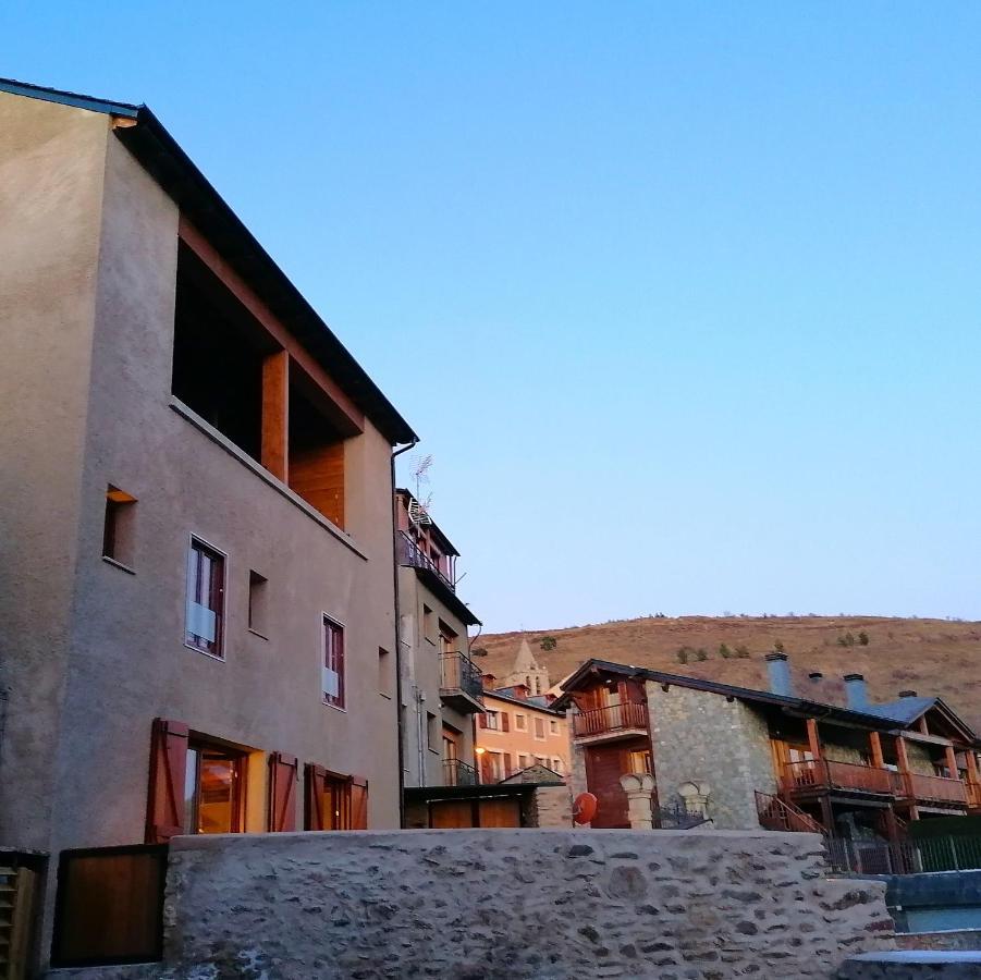 Apartament "El Castell" Casa Rural Cal Rialla Льивия Экстерьер фото