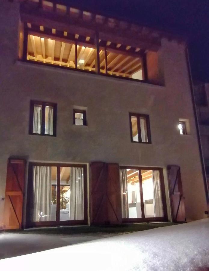Apartament "El Castell" Casa Rural Cal Rialla Льивия Экстерьер фото