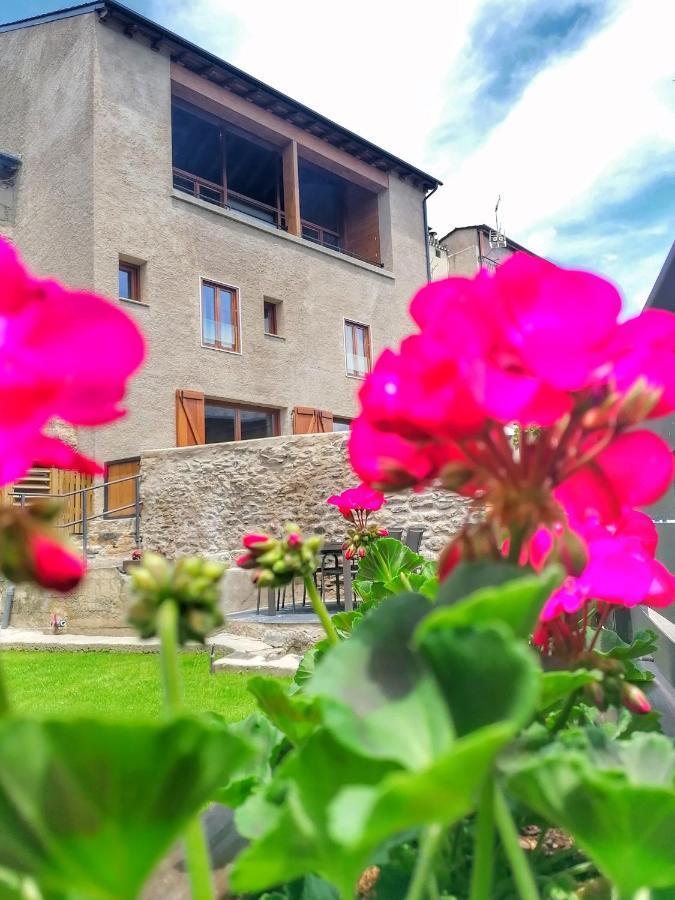 Apartament "El Castell" Casa Rural Cal Rialla Льивия Экстерьер фото